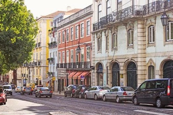 LOOKOUT LISBON! HOSTEL