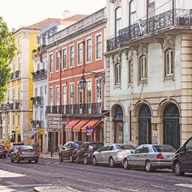 LOOKOUT LISBON! HOSTEL