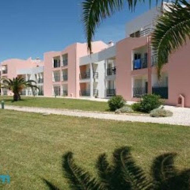 APARTAMENTOS TURISTICOS CORAL DO VAU