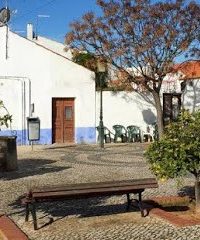 CASA LARGO DO POÇO GUESTHOUSE