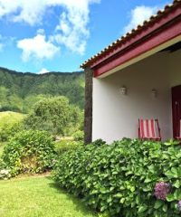 LAKE COTTAGE AZORES