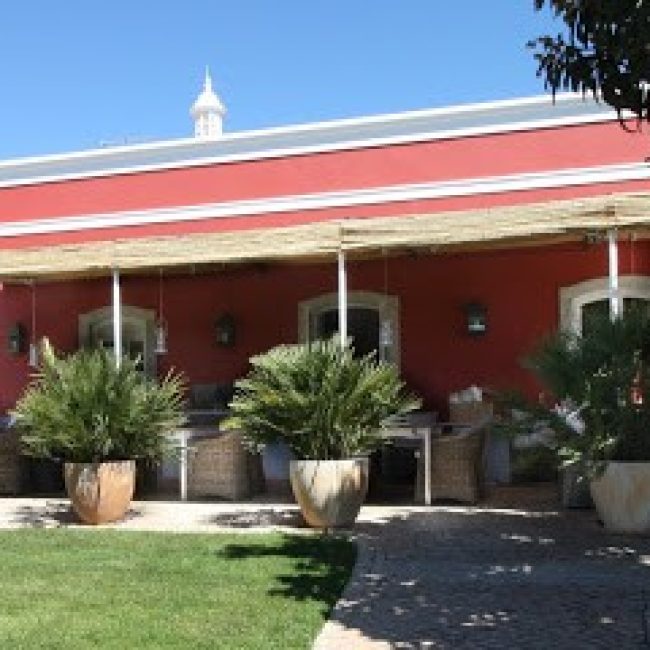 QUINTA DA CEBOLA VERMELHA ” BOUTIQUE HOTEL “