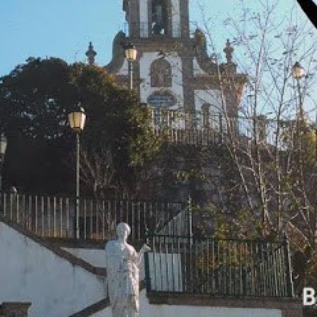 CASA DOS LAGARES DE VARA E PEDRA