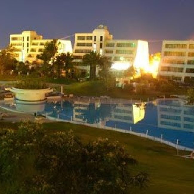 APARTAMENTOS VILA MARACHIQUE
