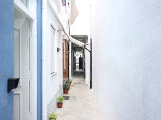OPORTO NEAR ISLAND