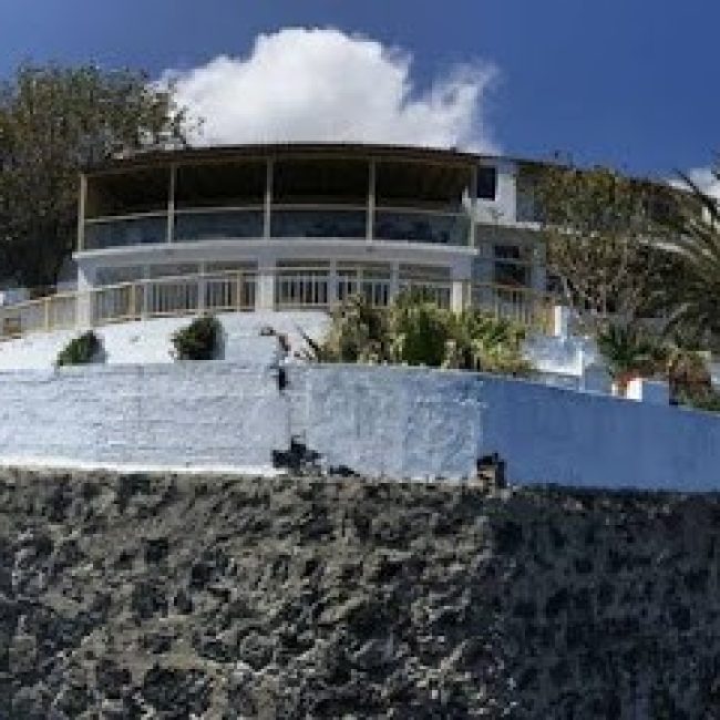 A VILLA BY THE SEA
