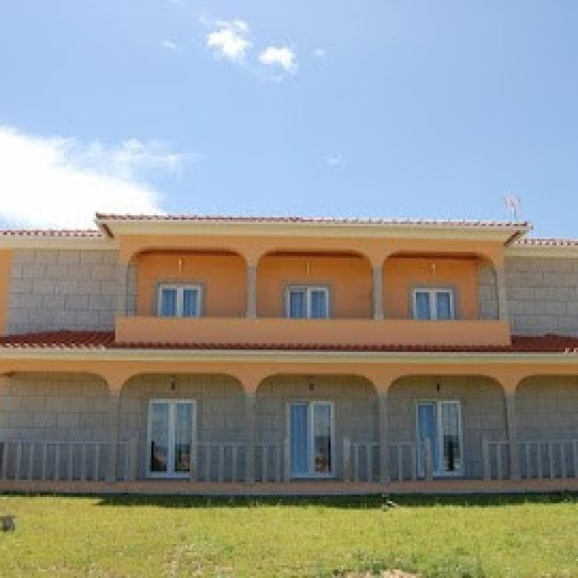 HOTEL ENCOSTAS DE NANTES