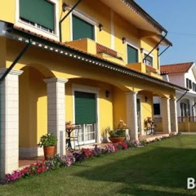 A CASA DA TI LAURA – AL
